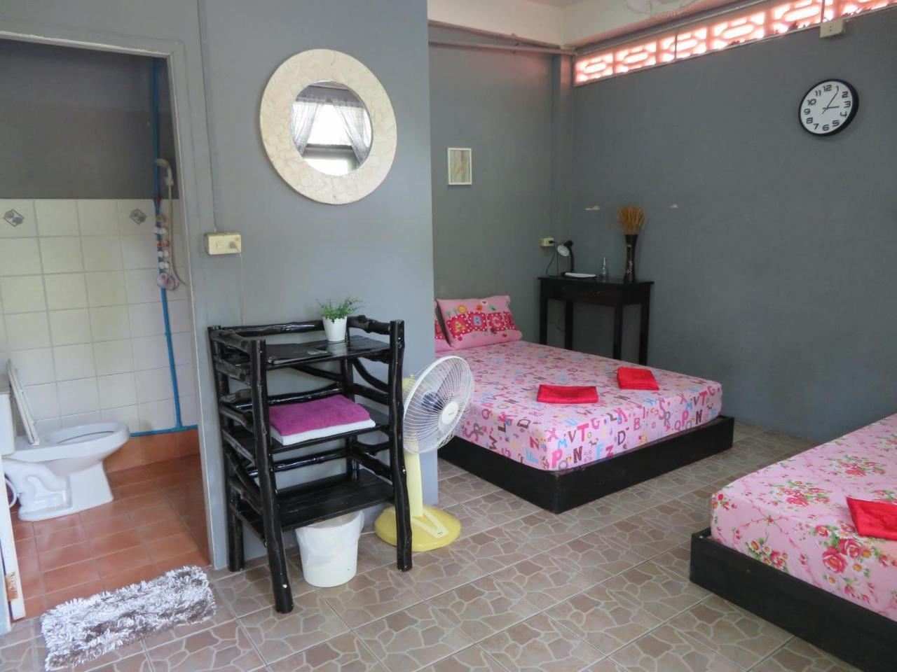 Same Same Guesthouse, Bar & Restaurant (Adults Only) Haad Rin Luaran gambar