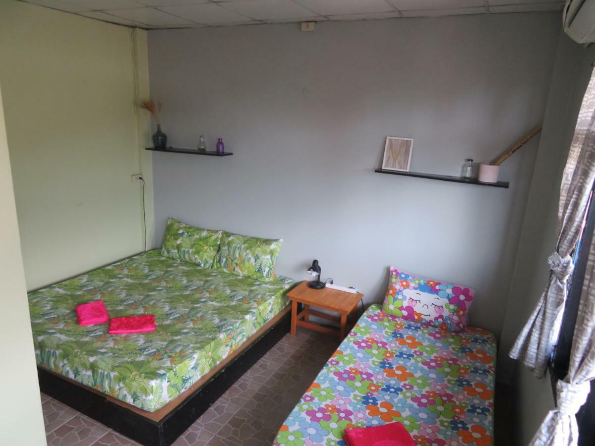 Same Same Guesthouse, Bar & Restaurant (Adults Only) Haad Rin Luaran gambar