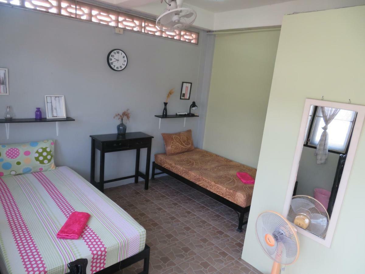 Same Same Guesthouse, Bar & Restaurant (Adults Only) Haad Rin Luaran gambar